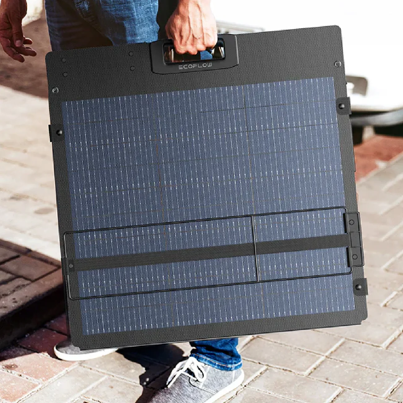 Ecoflow 220W Lightweight Portable Solar Panel - Image 4