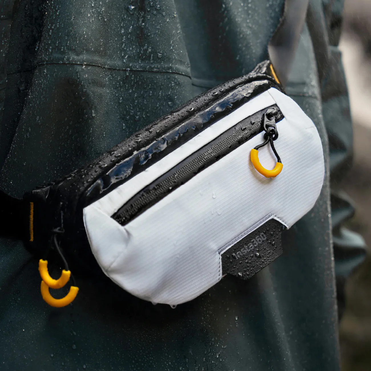 Insta360 Everyday Crossbody Bag - Image 5